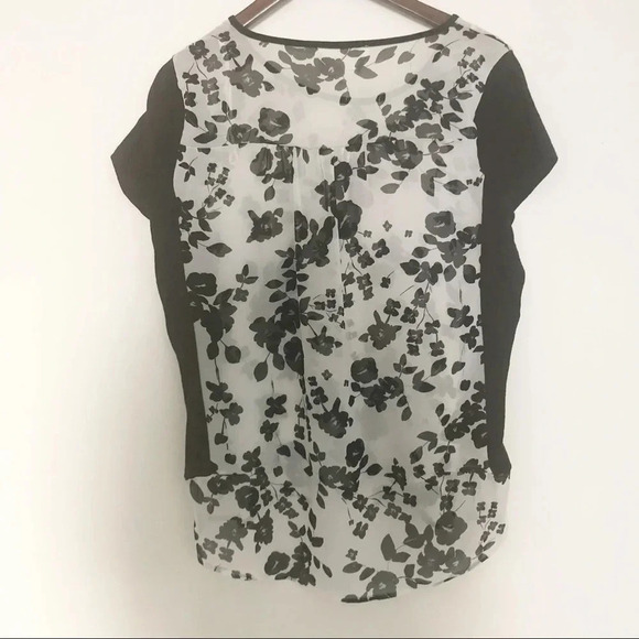 🍁 Two by Vince Camuto | Sheer Floral Top - Picture 3 of 3